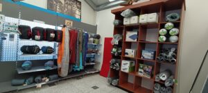 Kampeerwinkel-The-Hap-in-voorthuizen-van-haring-tot-toilet-onderdeel-ook-voor-engelse-stacaravans-onderdelen-12
